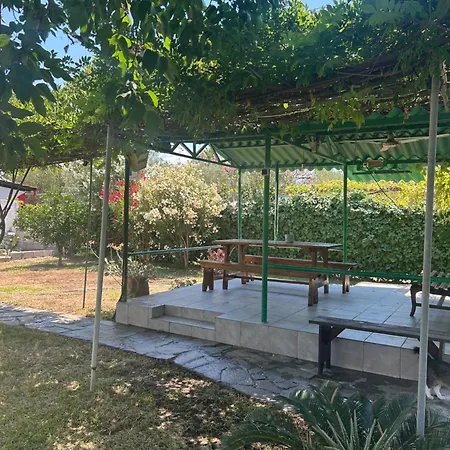 בית נופש Kiki House נאה פוטידאה